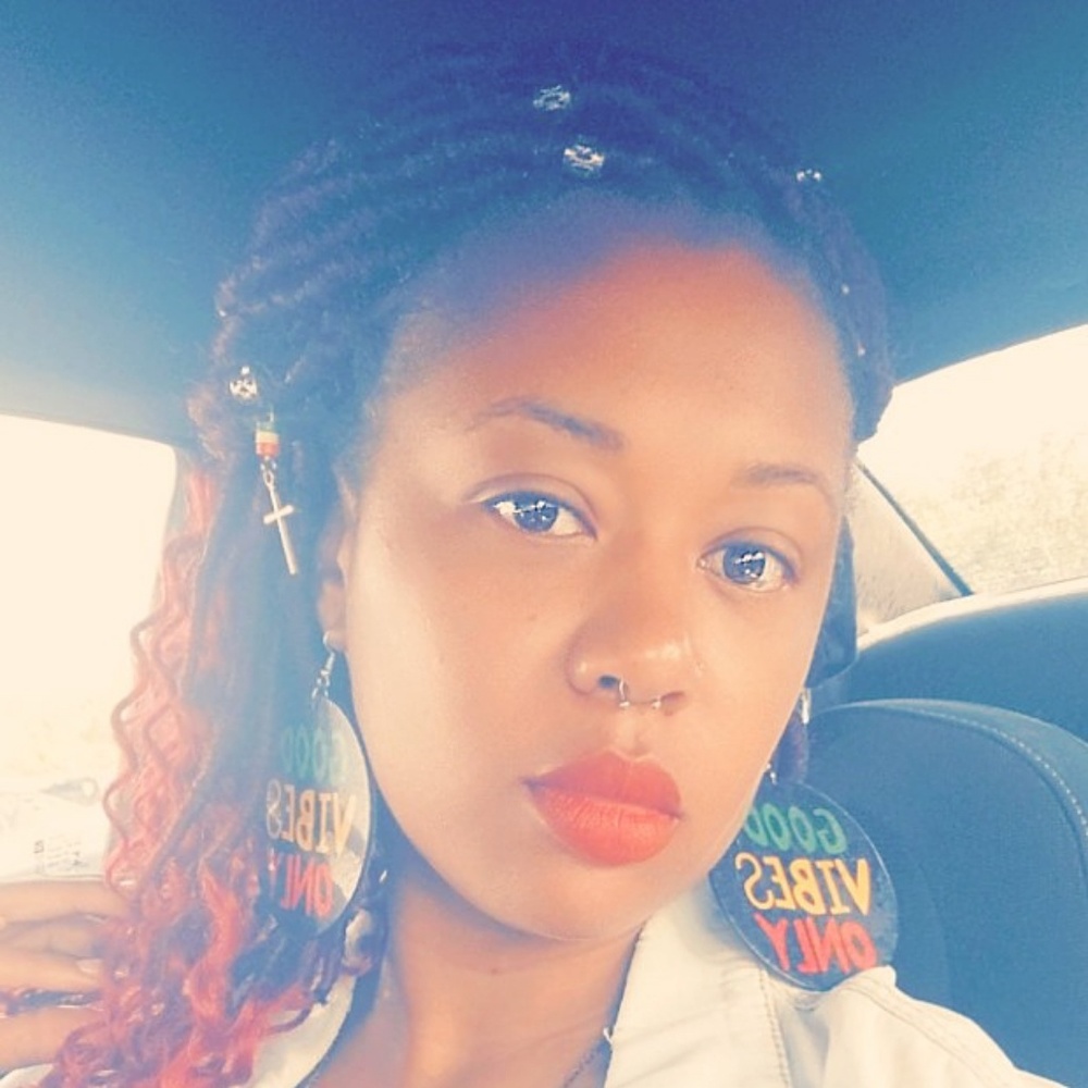 Meet your Posher, Sierra